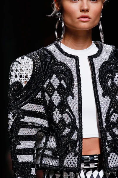 Look 14